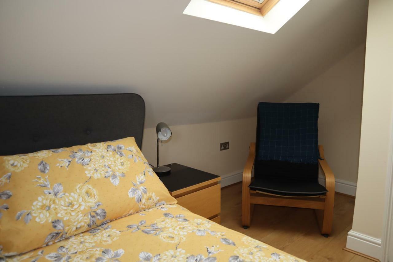 Parkview Apartments Windsor Bagian luar foto